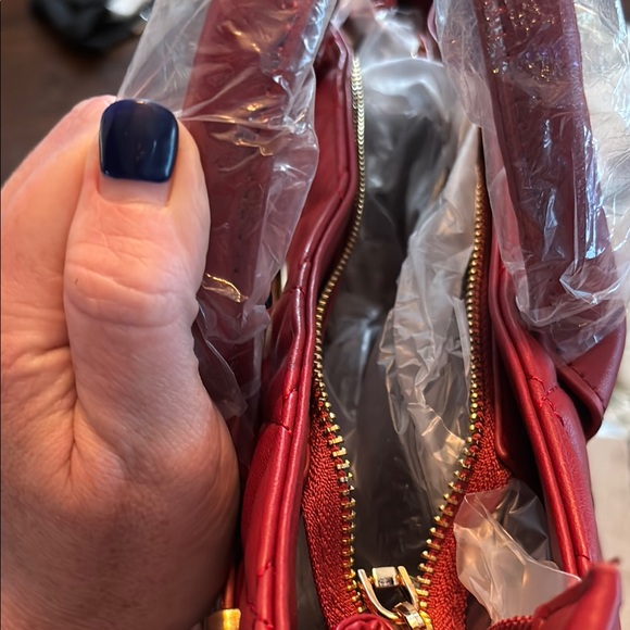 NWT Badgley Mischka Red Quilted Satchel with Gold Hardware - Picture 8 of 9
